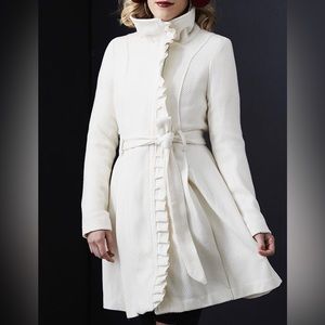 Sz 2X Steve Madden ivory coat, new, never worn